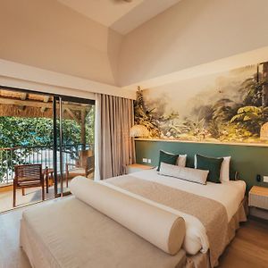 Deluxe Beach Front